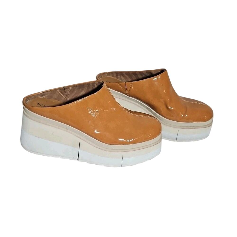 Naked Feet Coach Platform Clog Mule Women's 8M Camel High-Gloss Faux Leather